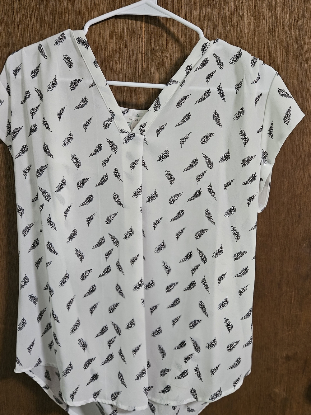 fun 2 fun White V-Neck Blouse with Black Feather Print